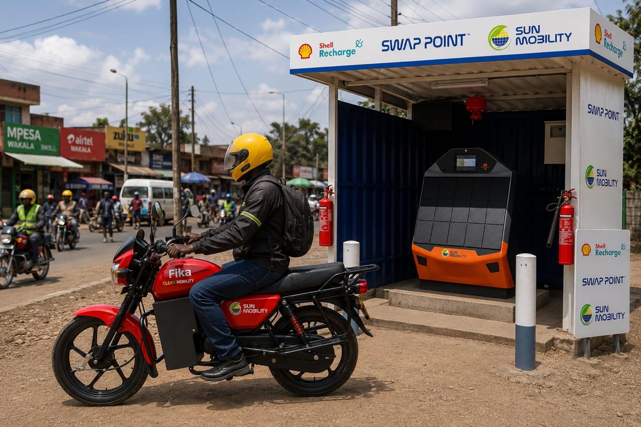Fika electric motorcycle rider at a SUN Mobility swap point
